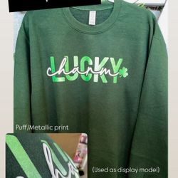 Medium Lucky Charm Forest Green Crew neck Sweater 