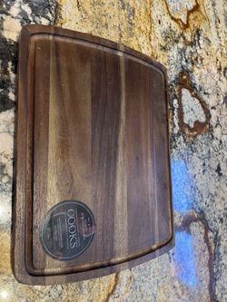 Acacia Wood Serving Board – 16” x 12” never used