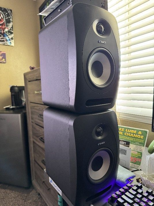 Pro Audio/ Monitors