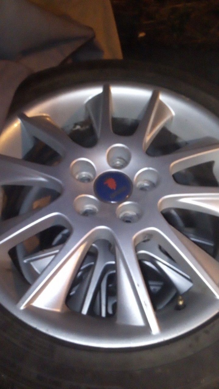 Saab 5 lug 90%tires and rims