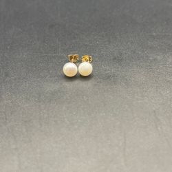 Pearl Earings