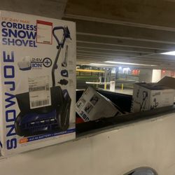 Snow Joe 13" 24volt.