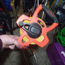 100 Ft Lufkin Tape Measure