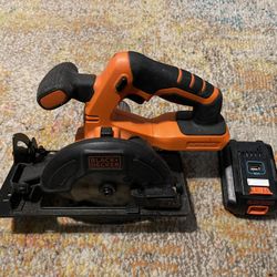 Black Decker Saw 