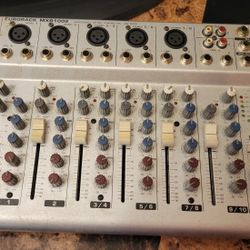 Behriger Eurorack MXB1002 AUDIO MIXER!!!! 