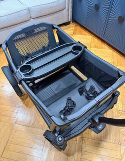 Veer All-Terrain Cruiser XL (4 Seater) like new