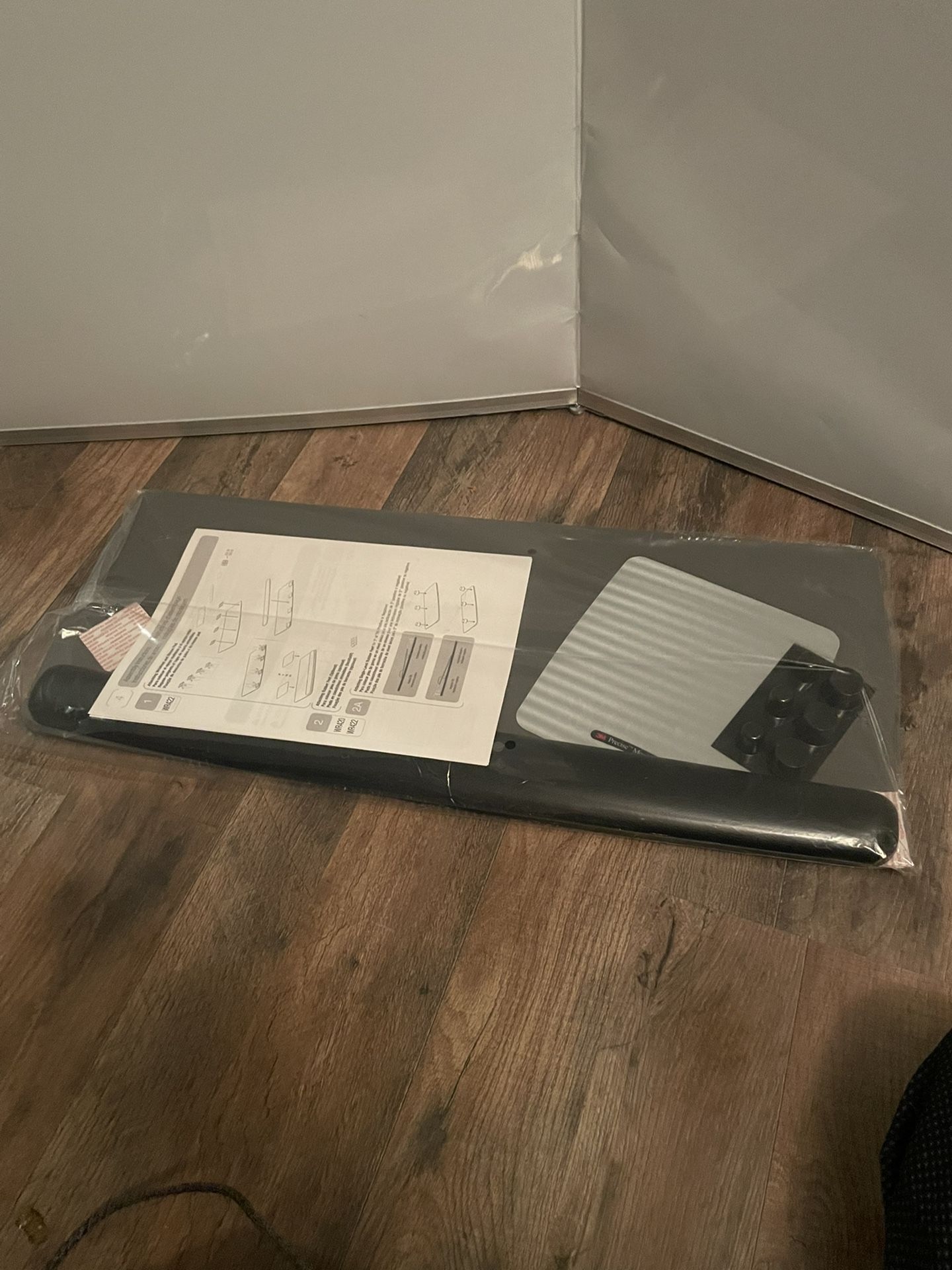 Computer Monitor Lift With Wireless Charger