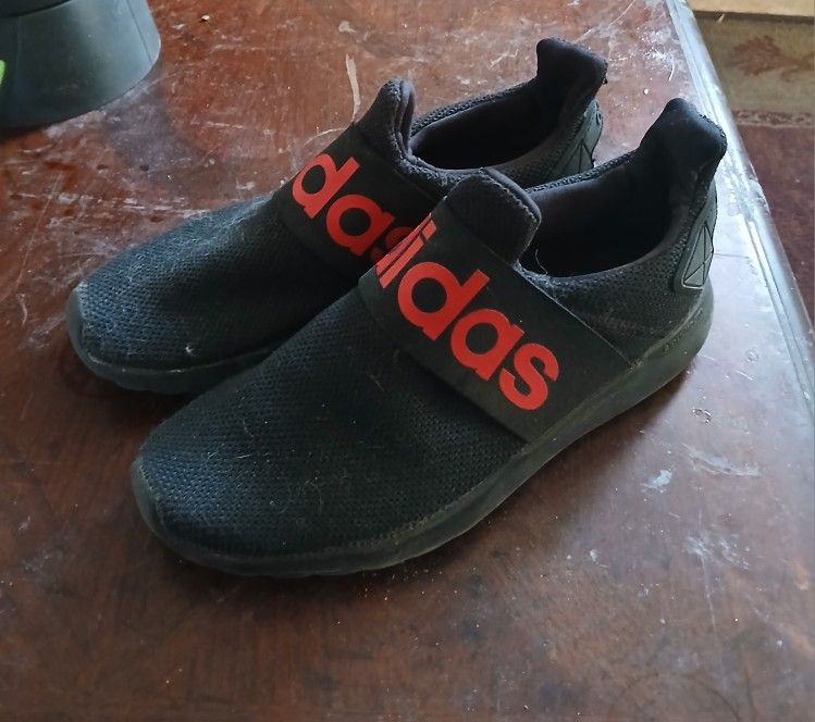 Adidas Sneakers