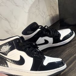 Jordan 1 Mid Carbon Fiber