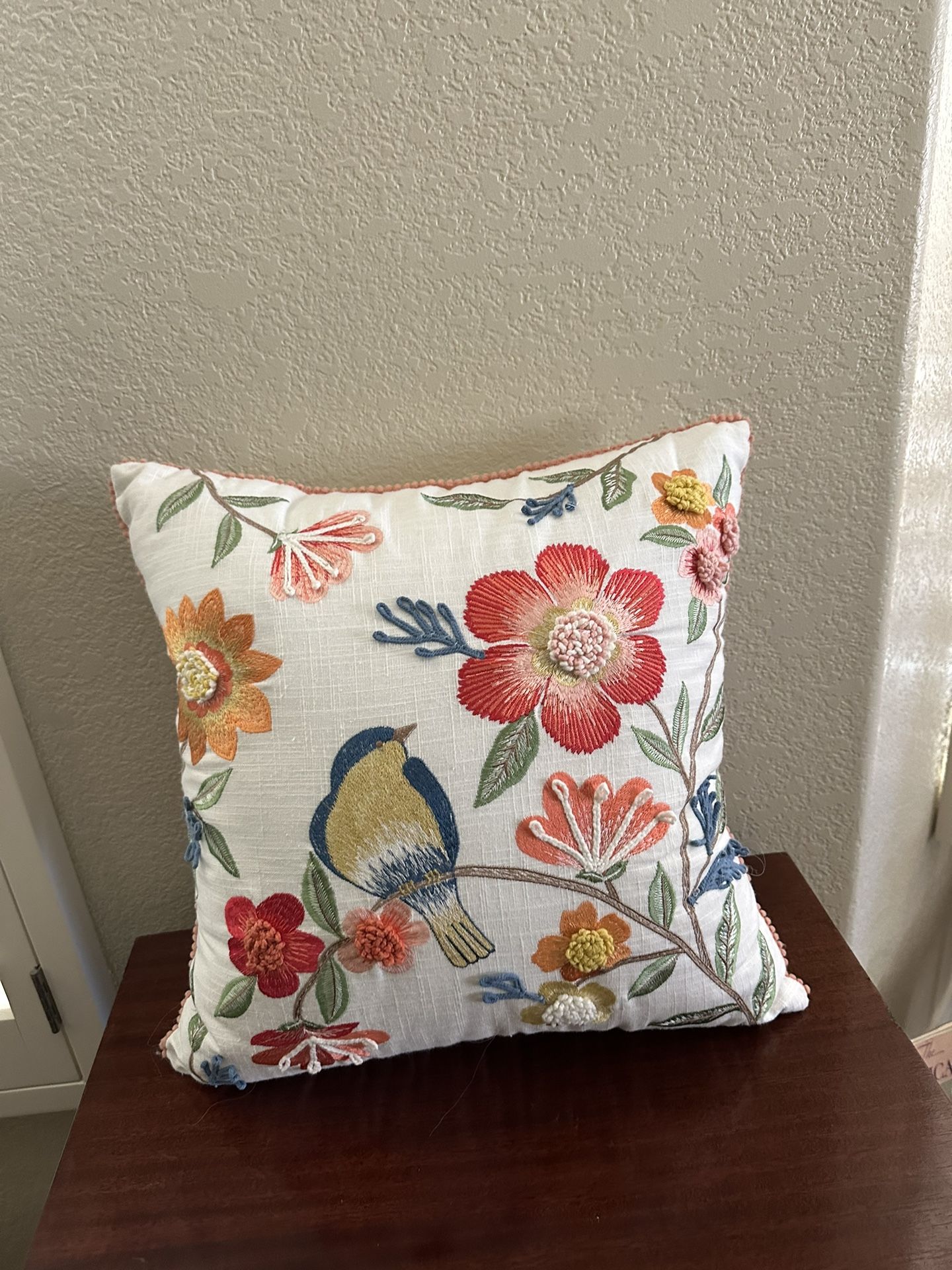 Primrose Vintage Brand Embroidered Crewel Throw Pillow: Brand New Without Tags