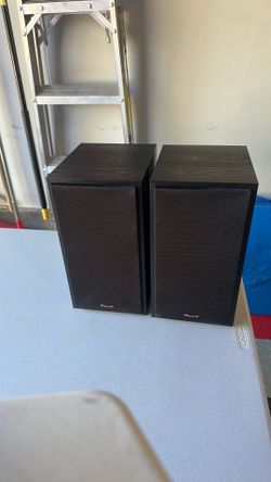 Klipsch R-51pm powered speakers