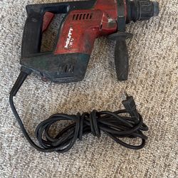 Hilti TE5 Hammer Drill 