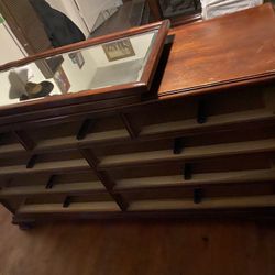 The Mahogany Colection  Cabinet 