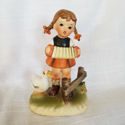 Erich Stauffer Figurine Girl with Accordion