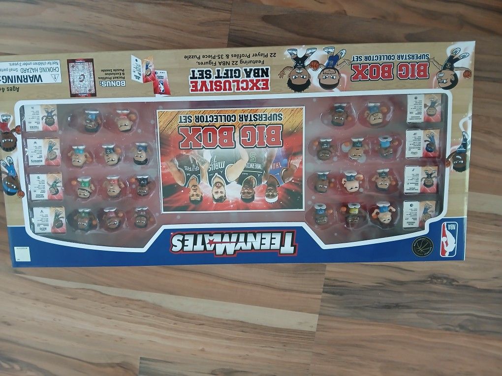 Teenymates Big Box Superstar NBA Set