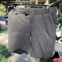 $1 Gerry Dark Grey Cargo Shorts, Size 32, Good Condition