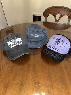 Women’s Hat Lot