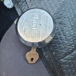 MASTER LOCK PRO SERIES HIDDEN SHACKLE KEYED PADLOCK, 6271KA