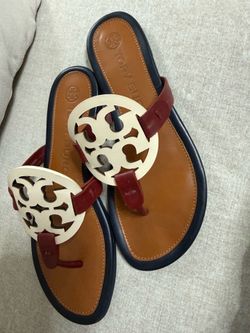 Tory Burch sandals size 5.5 like new condition value 230