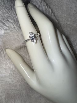 Vintage Sterling 2 ct Marquise CZ Stone, size 6.5