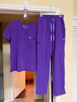 FIGS purple jam   scrub set