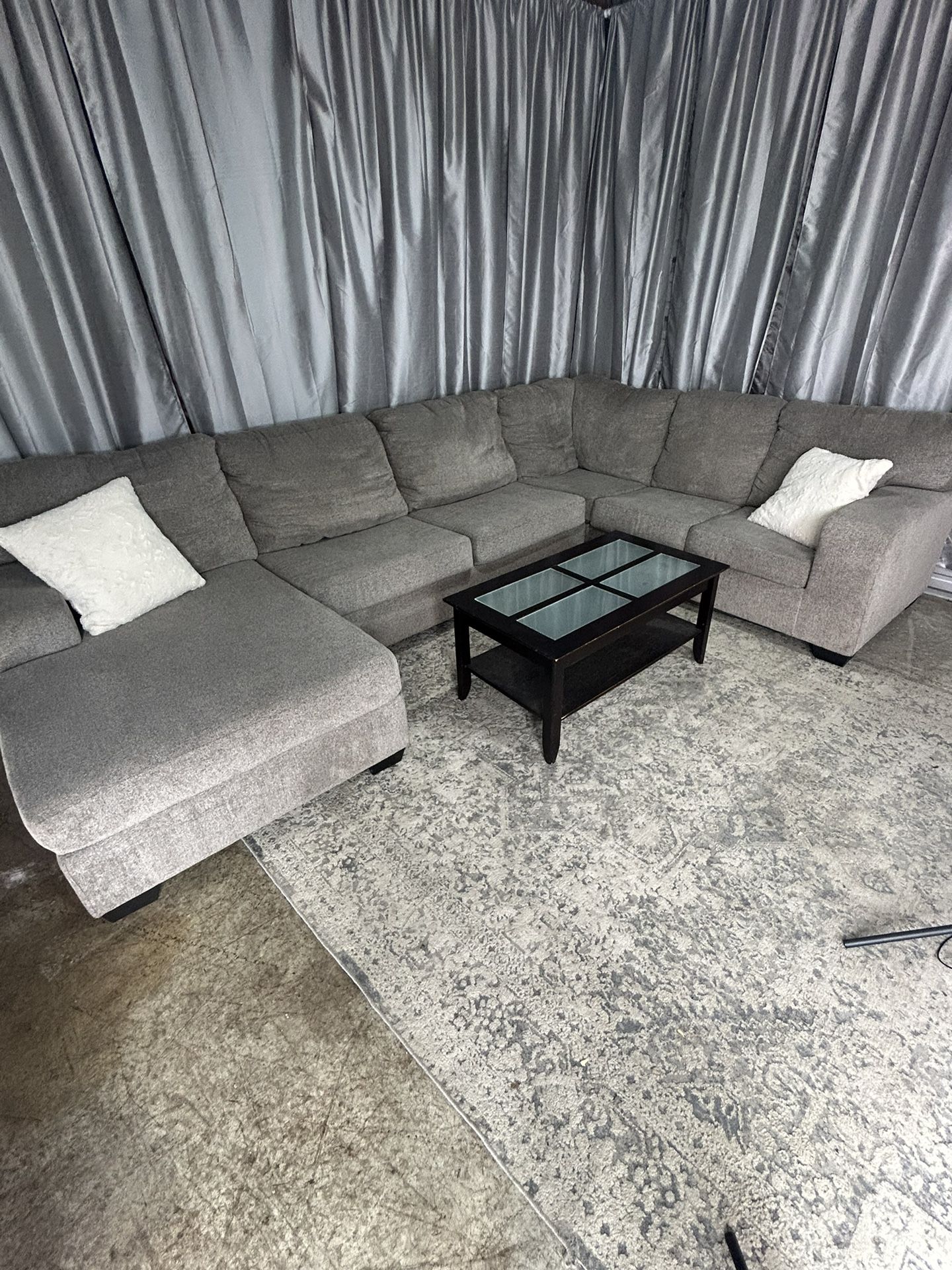 Gray Ashley 6 seater sectional couch 🛻delivery available🛻