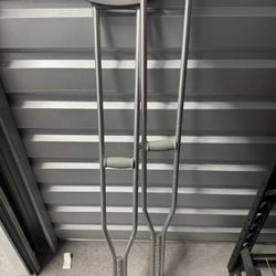 Crutches 
