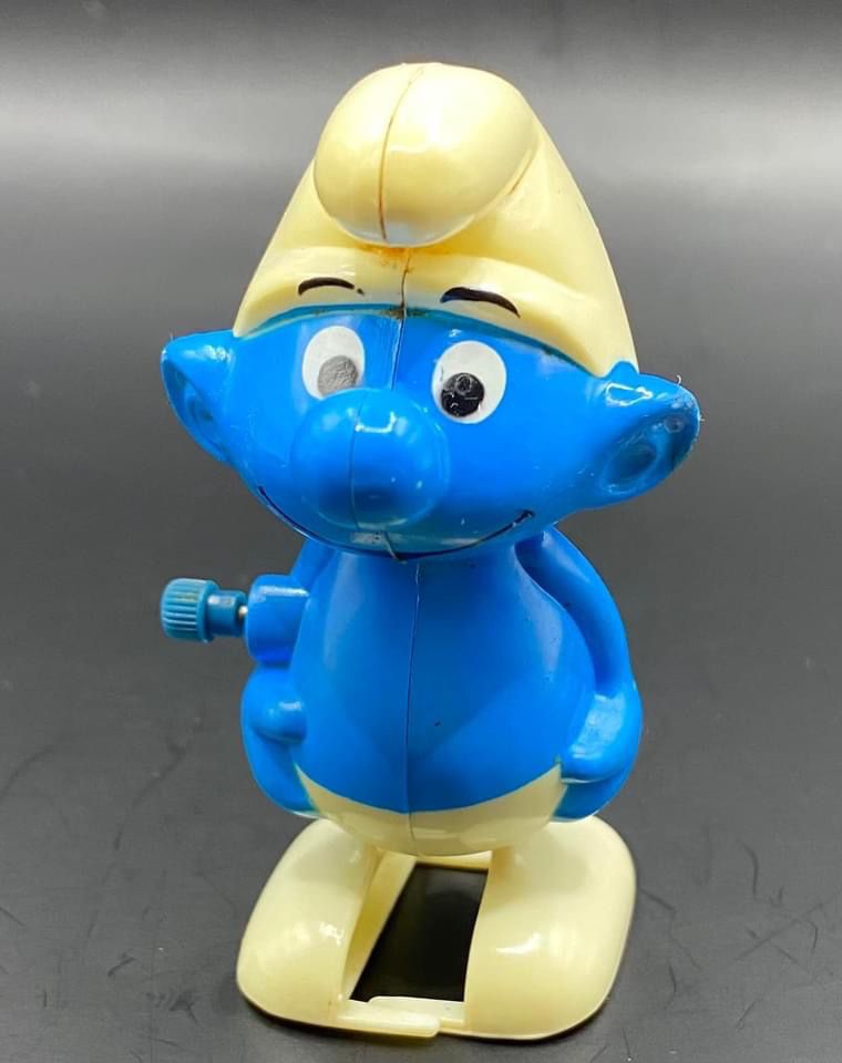 1980 Smurf Walking Wind Up Figure Peyo Plastic 3" Hong Kong Wallce Berrie toy