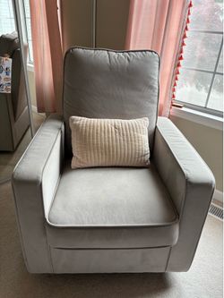 Swivel rocker chair