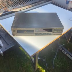 Techics Compact Disc Player 