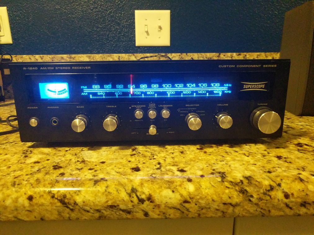 Vintage Superscope R-1240 by Marantz stereo receiver (Black Face)
