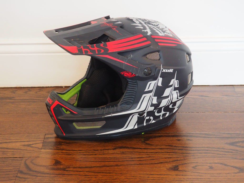 Downhill MTB Helmet IXS