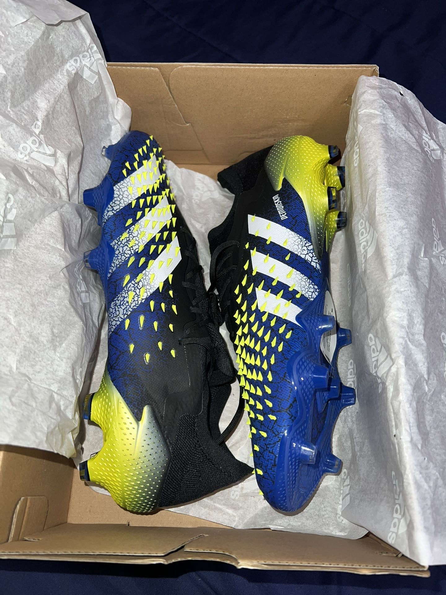 アディダス MARVEL PREDATOR FREAK .1 FG 28.5 アディダス プレデター