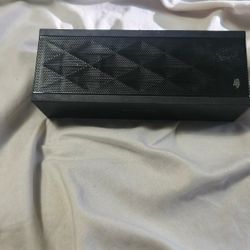 Jawbone Hola Bluetooth Speaker 