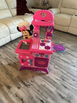 Minnie Mouse Kitchen 