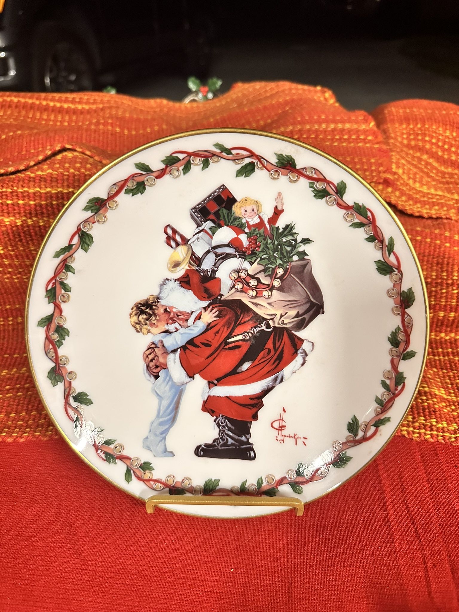Vintage Collectors 1988 Gorham Christmas Hug Plate Limited Edition Number 7149