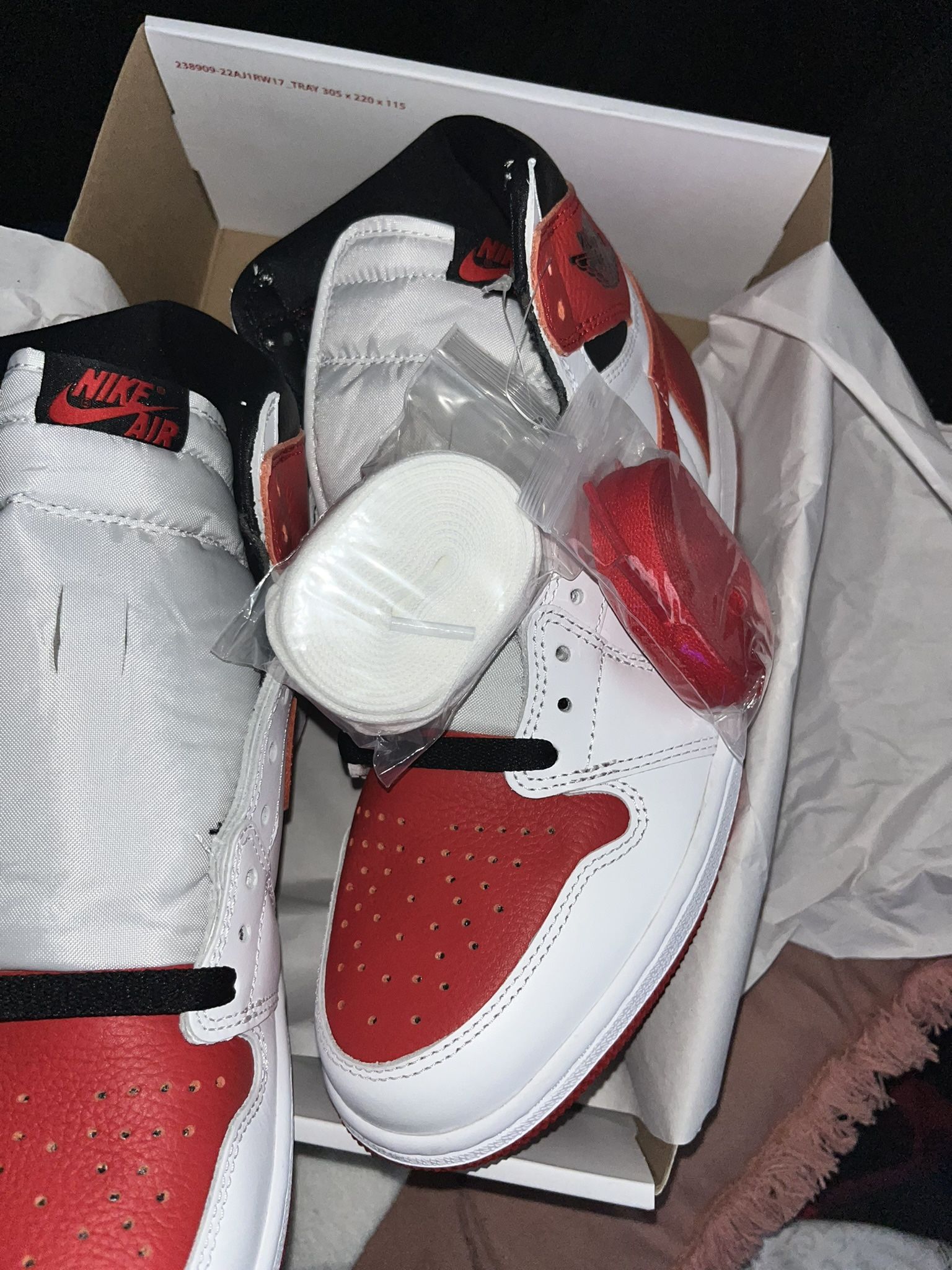 Jordan 1 OG Heritage