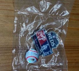 Dodgers Phillies 2025 NLDS Pin