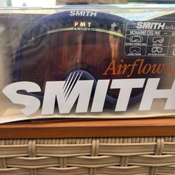 Smith purple goggles