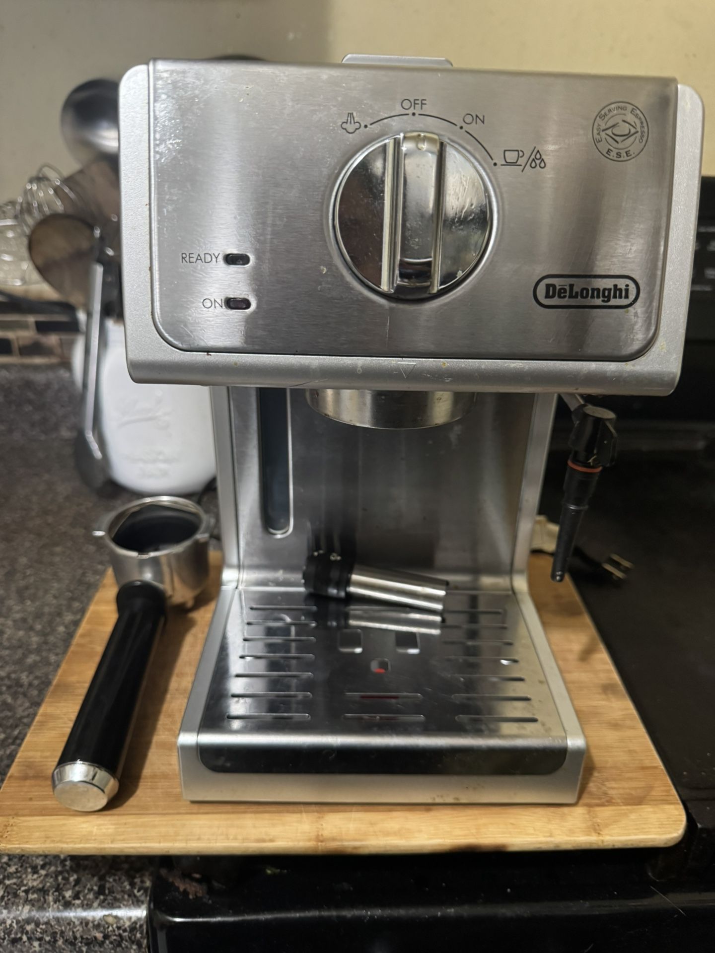 De'Longhi 15 Bar Pump Espresso Machine