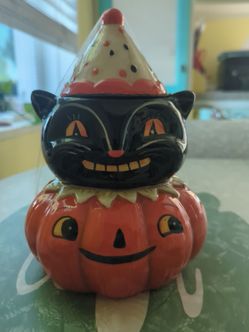 Johanna Parker cat canister