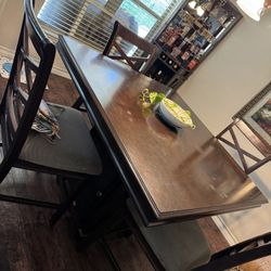 Dining room table