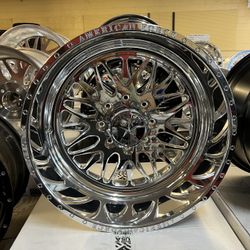 22x12 Locus SS 8x180 American Forces.