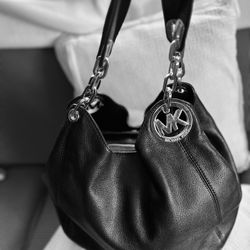 Authentic Michael KORS Leather Bag