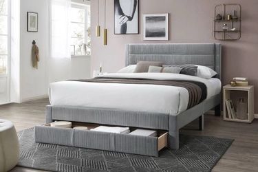 Full size gray tufted bed with orthopedic mattress included