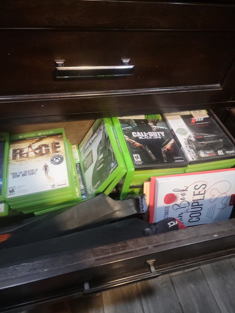 Xbox 360 With 60 Games 
