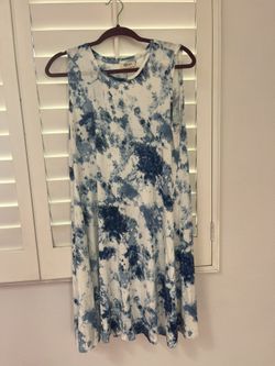 Sleeveless Summer Dress--size L