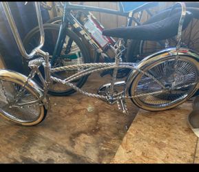 Twisted lowrider bike