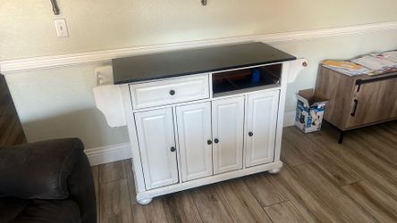 Kitchen island