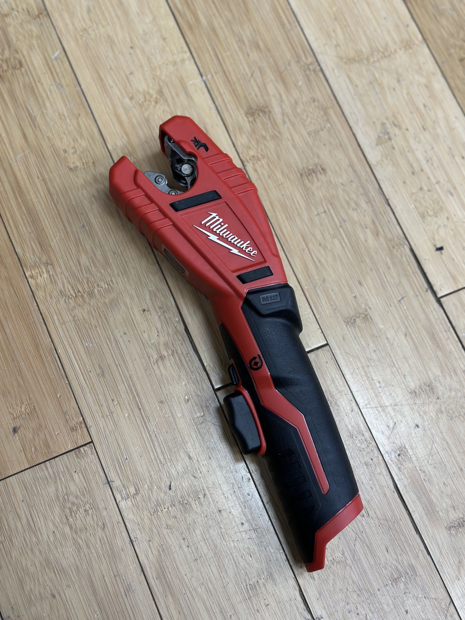 Milwaukee M12 Copper Tubing Cutter TOOL ONLY